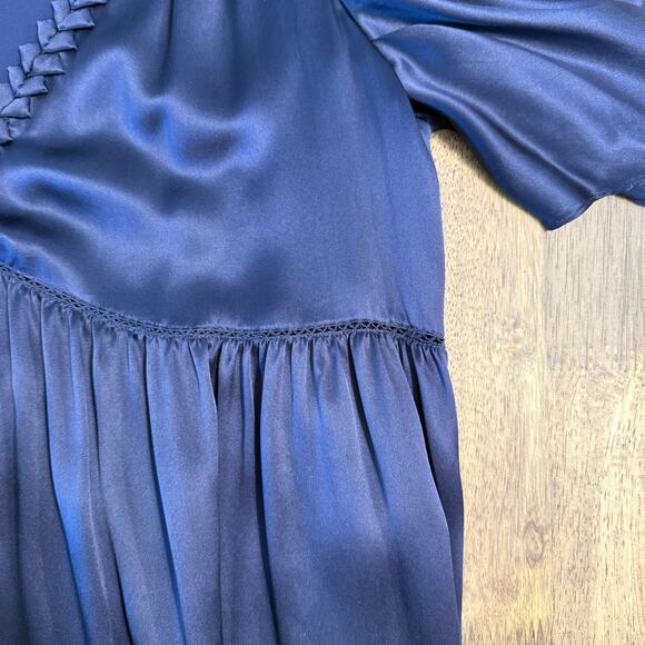 See by Chloe Women’s 100% Silk Empire Waist Cold Shoulder V Neck Dress Blue Sz 6 - Picture 8 of 13